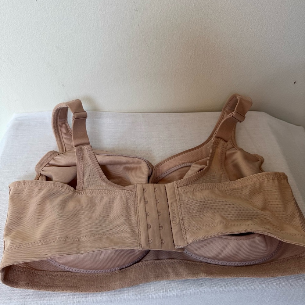 Glamorize 38E Women's Tan Bra No Underwire 0057 - Picture 3 of 16